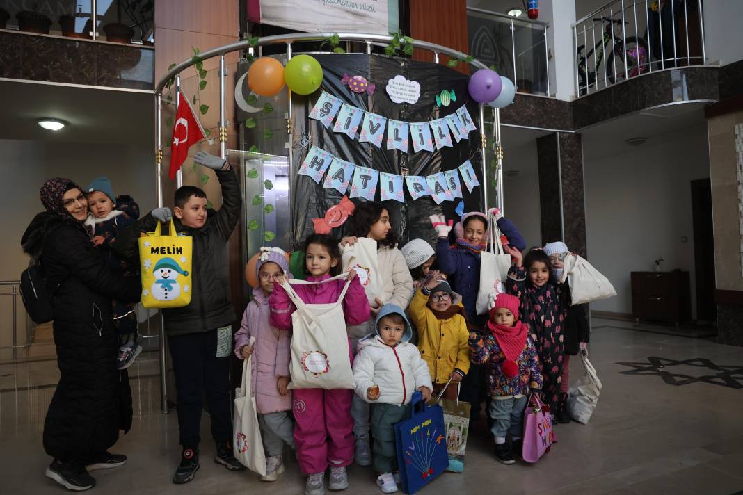 Konya'nın minikleri şivlilik coşkusuyla sokakları şenlendirdi 11